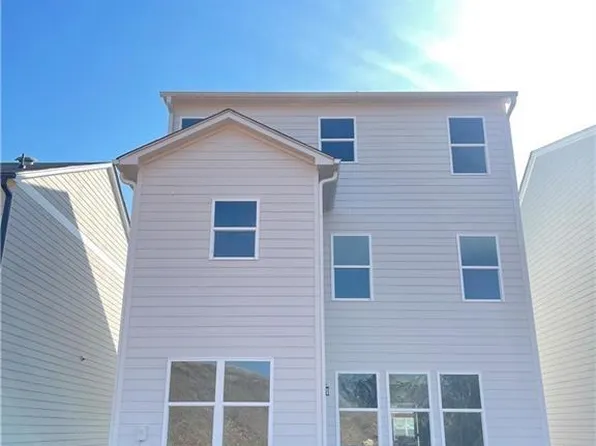 130 Old Mill Dr, Calhoun, GA 30701
