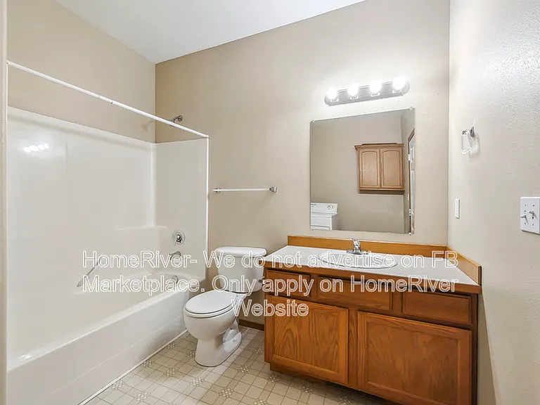 819 S Russell St — Photo 14
