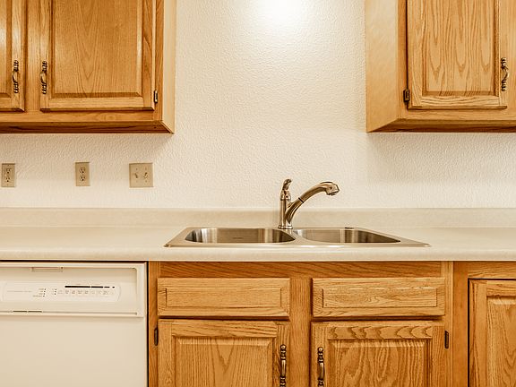 5th image of 6214 Robinwood Ln