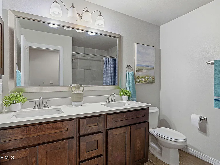 7509 Enchanted Park Dr — Photo 46