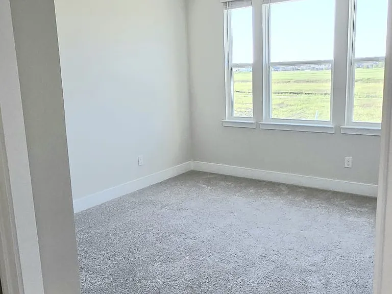 3010 Eleanor Dr — Photo 14