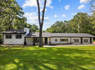 1655 Valley Park Rd, Fenton, MO 63026