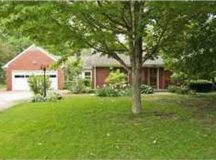 5621 Woodside Dr, Indianapolis, IN 46228