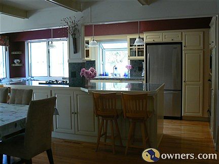 Dining Room & Kitchen