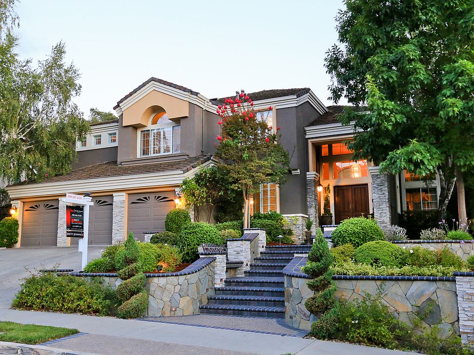 1st image of 6566 Stonehill Dr