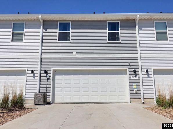 2215 N Aaron Way, Fremont, NE 68025