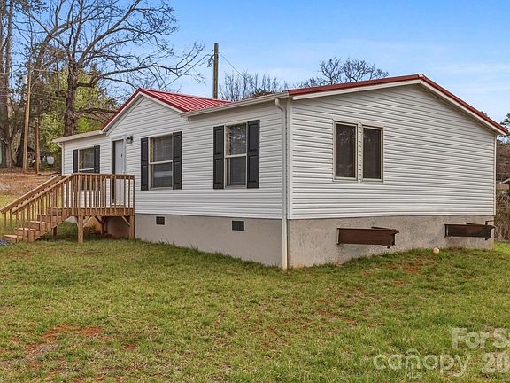 5th image of 376 Puzzle Creek Rd