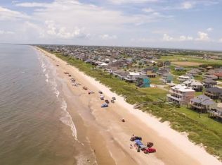 983 W Verdia Dr, Crystal Beach, TX 77650