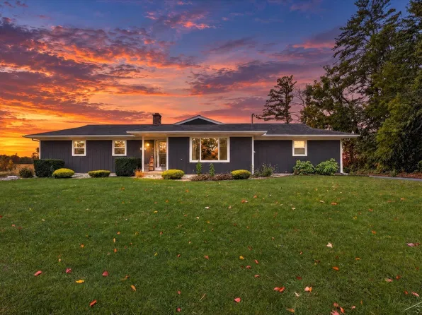 9479 Schomaker Rd, Saginaw, MI 48609