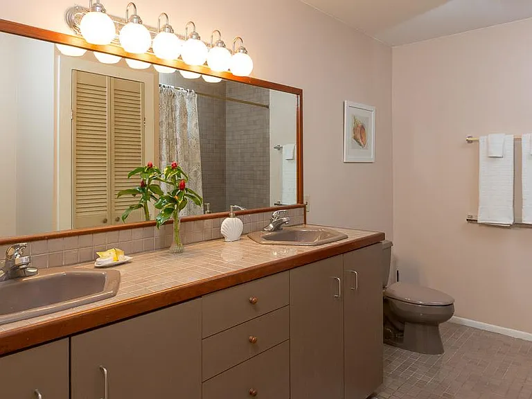 115 Ainoni St — Photo 8