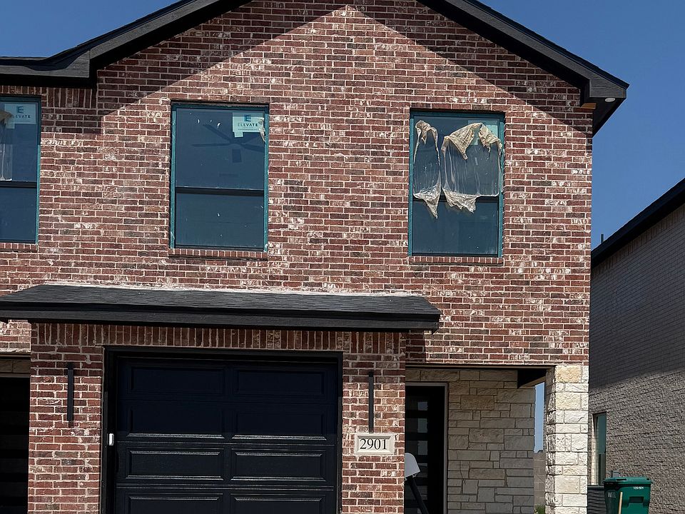1st image of 2901 N Platino Dr