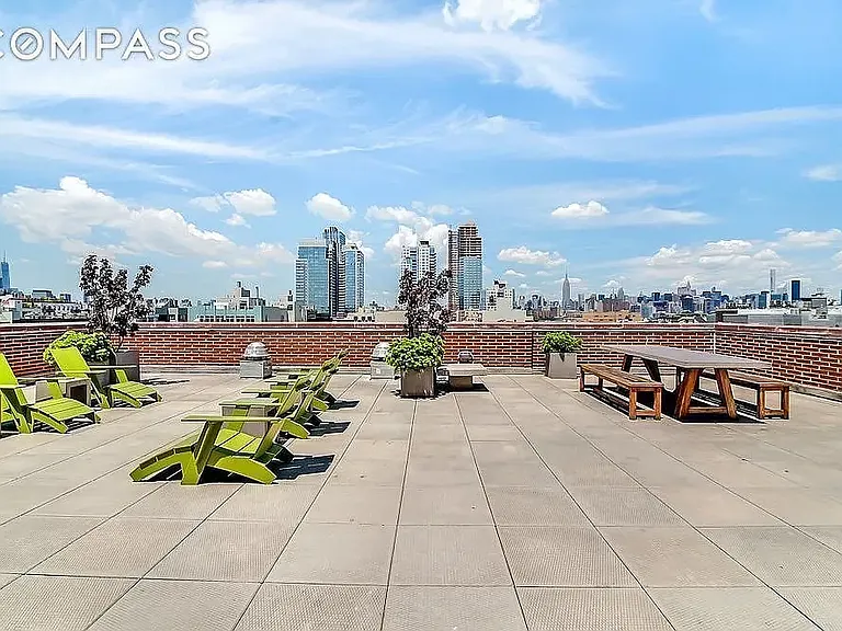 125 N 5th St #2E — Photo 9