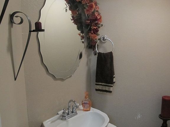 4th image of 221 Malaga Dr