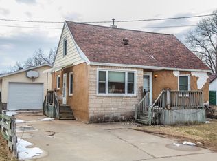 407 4th Ave N, Onalaska, WI 54650