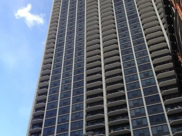 1560 N Clark St #2506J, Chicago, IL 60610