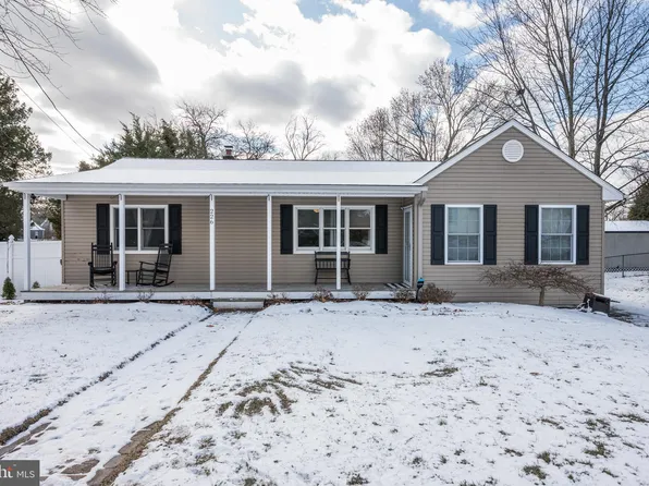 226 Ridge Ave, Blackwood, NJ 08012