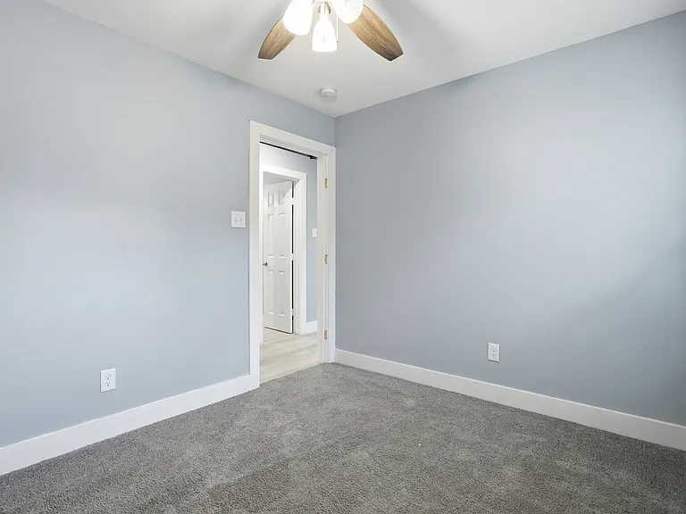 1010 Clinton Park St #B — Photo 8