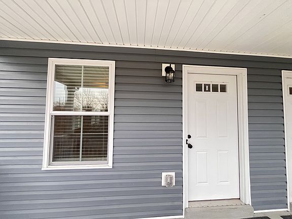 4th image of 114 Valley View Cir #B