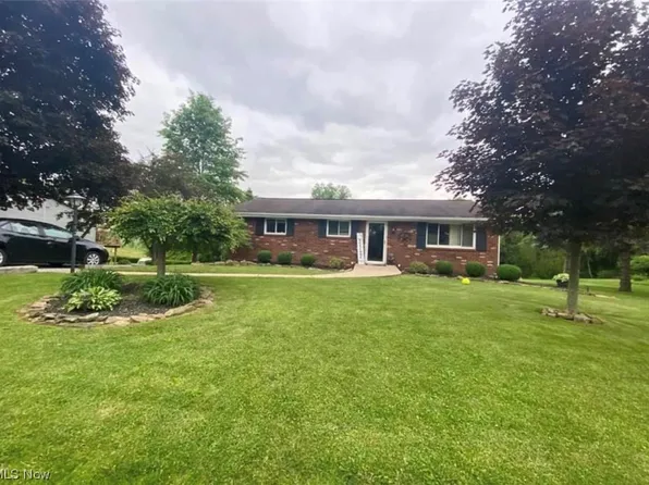 42527 Mercury Dr, Wellsville, OH 43968