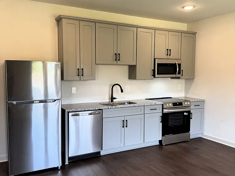 2508 Freeman Rd SW — Photo 12