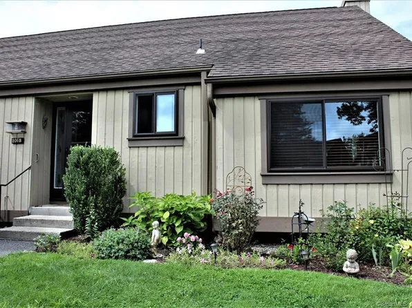 206 Heritage Village #B, Southbury, CT 06488