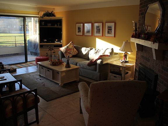 5th image of 243 Fontana Blvd #30C