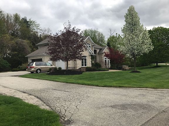 2nd image of 6699 Avonlea Ct SE
