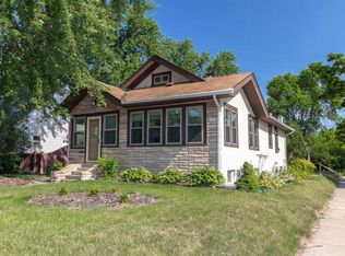 2820 E Minnehaha Pkwy, Minneapolis, MN 55406
