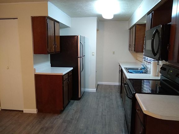 2nd image of 51340 Prescott Ave