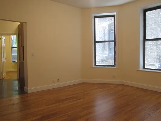 Rented by Beekman Street Realty | media 2