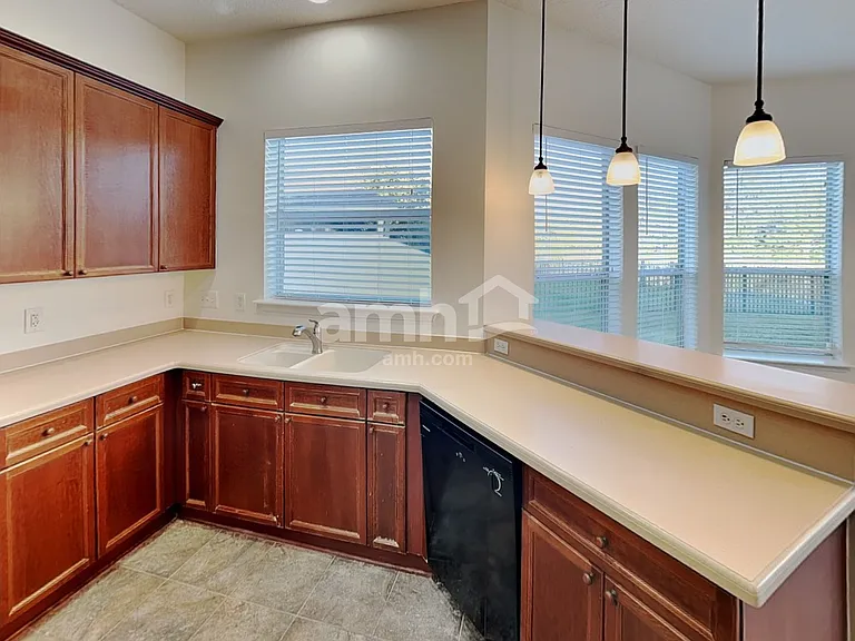 3208 Timbertrail Ct — Photo 4