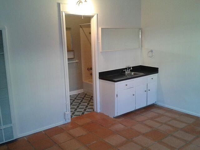wet bar and bath