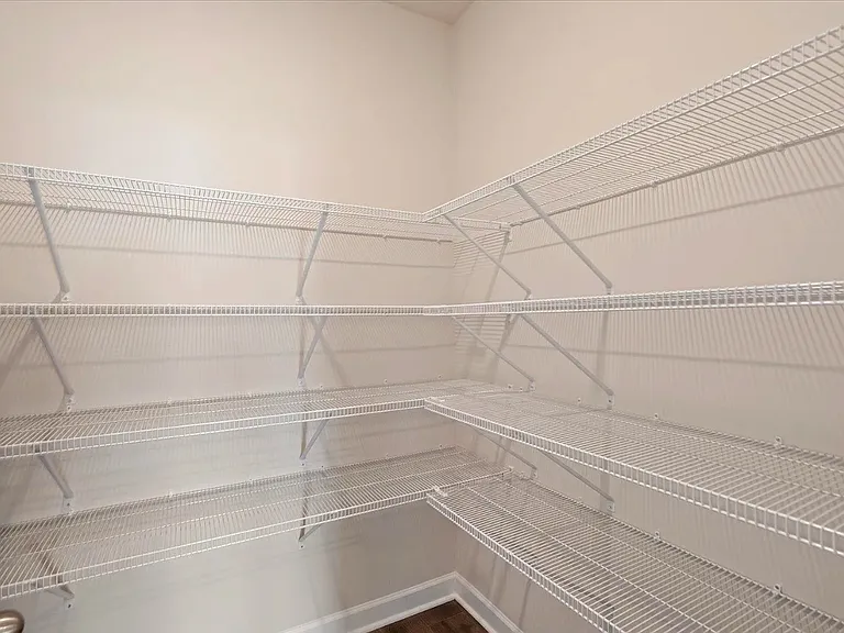 652 Orsman Trl — Photo 18
