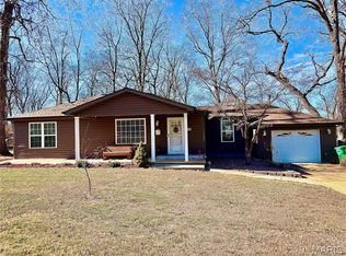 811 Taylor Ave, Farmington, MO 63640