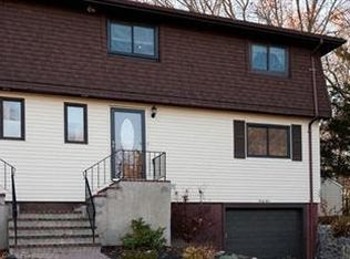 45 Whitewood Cir, Norwood, MA 02062