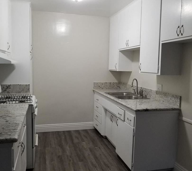 1st image of 721 Cordova St APT 6