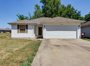 886 S Waco Ave, Springfield, MO 65802