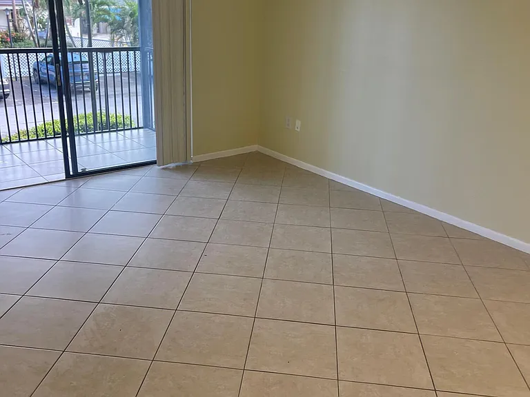 5530 NW 44th St #211C — Photo 7