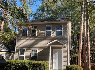 135 Charter Dr, Wilmington, NC 28403
