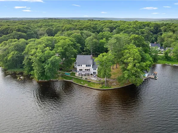 2465 Harkney Hill Rd, Coventry, RI 02816