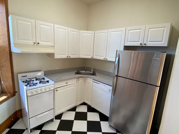 909 W Grace St, Richmond, VA