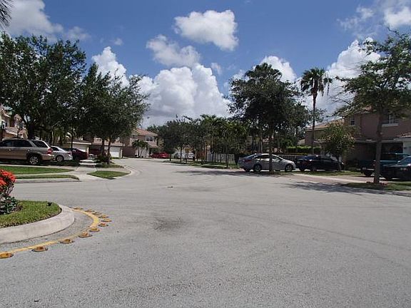 4th image of 1530 Whitehall Dr APT 206
