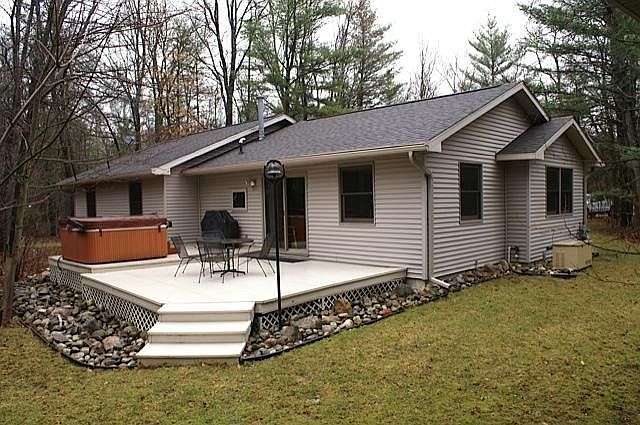 1st image of 844 Little John Ave