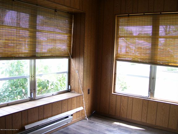 4th image of 22 Yorktowne Parkway #A