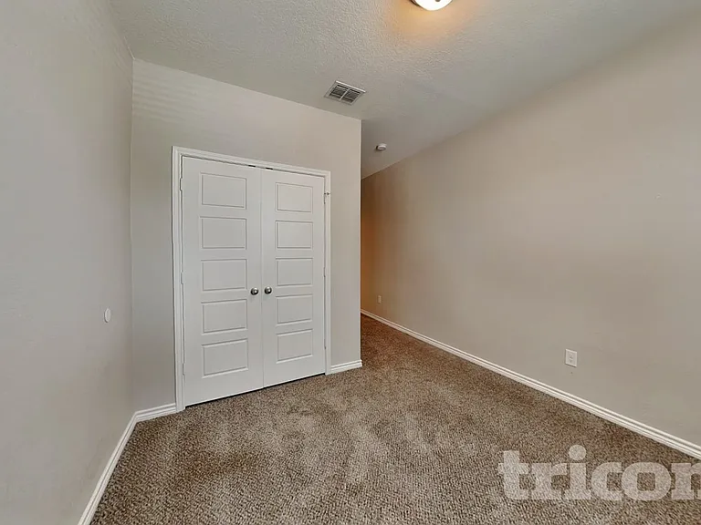 8303 Pioneer Fld — Photo 11
