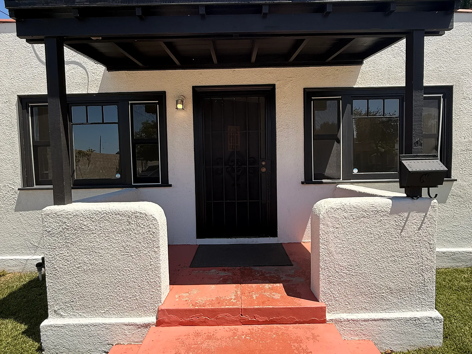 4 bed, 1450 sqft, $4,350 — Photo 1