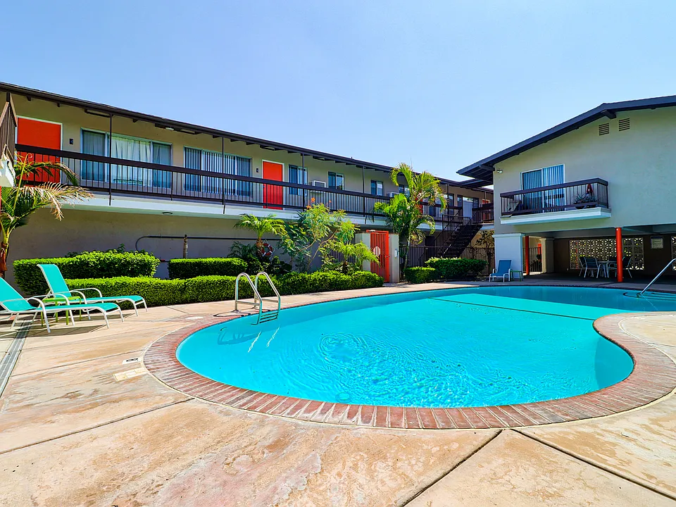 Town Center Apartments