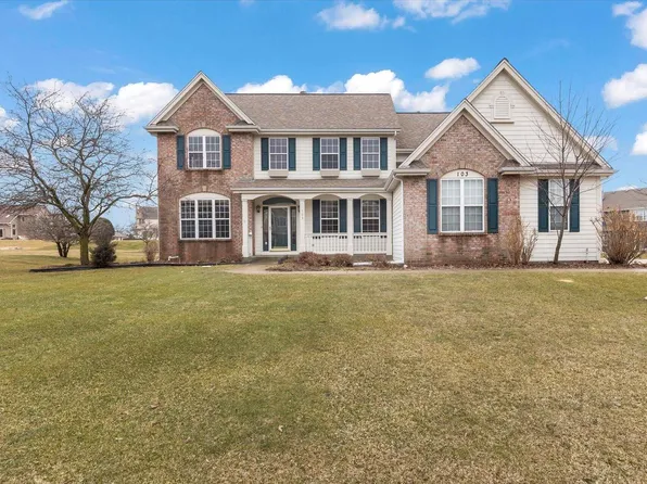 103 Long Meadow DRIVE, Hartland, WI 53029