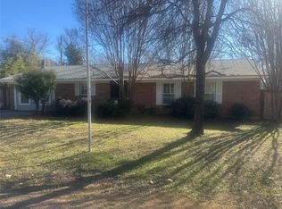 612 Cain St, Lake Dallas, TX 75065
