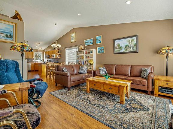 4th image of 27 Rivermill Lndg W